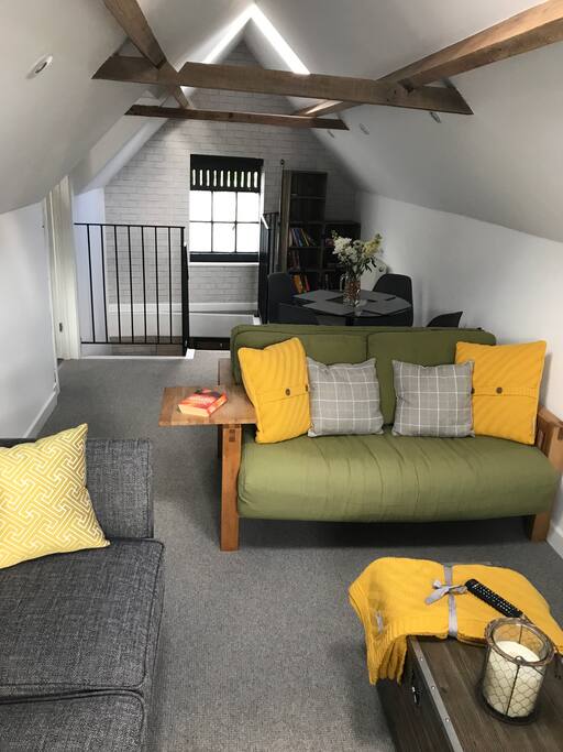 Living/dining area