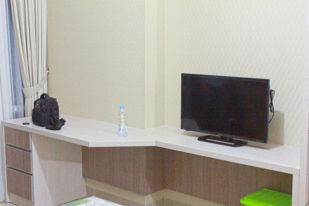 Study/Tv area