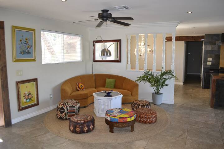 The “Beverly hills” of Las Vegas… gallery image 4