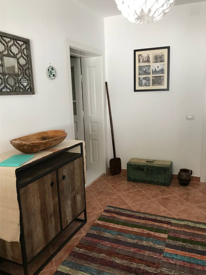 Arpasu De Sus - Lele Maria's - Victoria