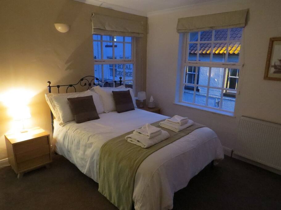 "Rooftops", Room 1.