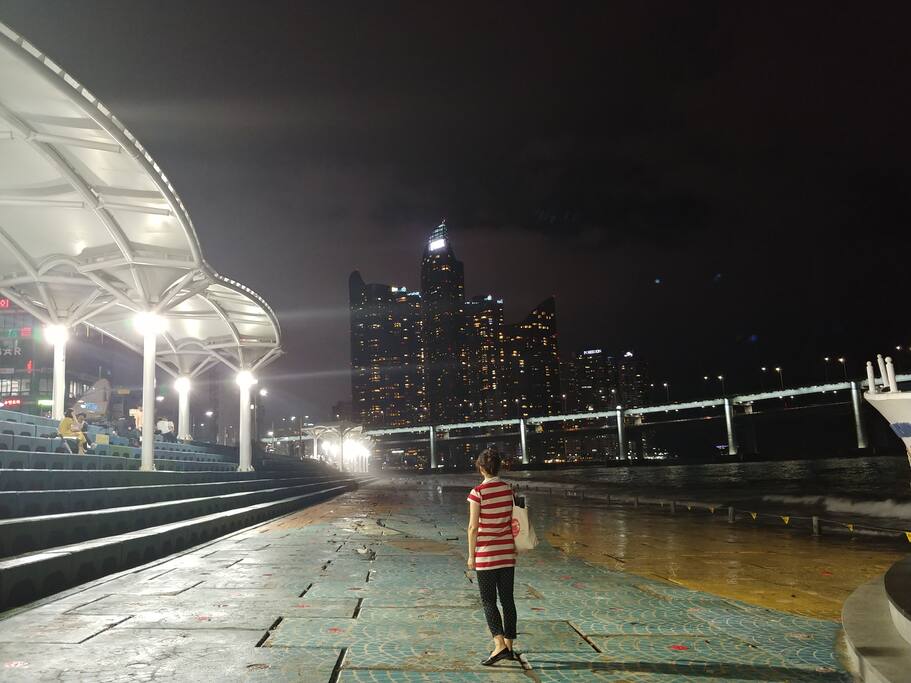 수변공원. ^^뒷모습이 나예요. .