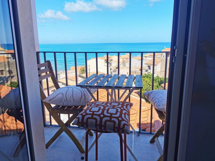IDDA, Vista Mozzafiato e Mare Dentro Casa