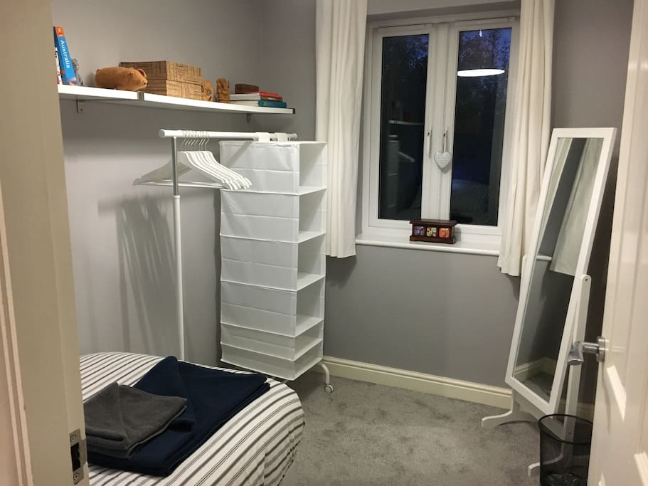 Cosy Single bedroom