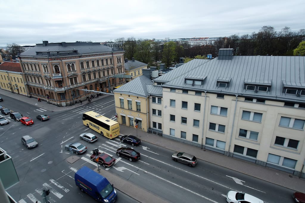 Street view (Left)