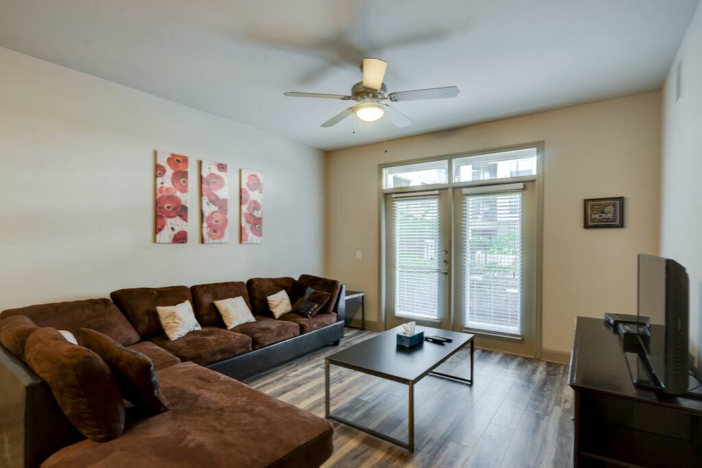 Top 100 Airbnb Rentals 2017 in Houston, Texas