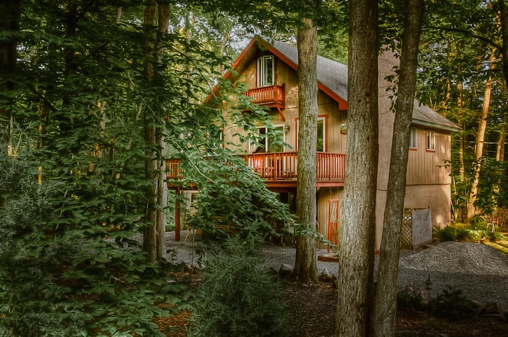 Top Pocono Pines Places To Stay Vacation Rentals With Pets