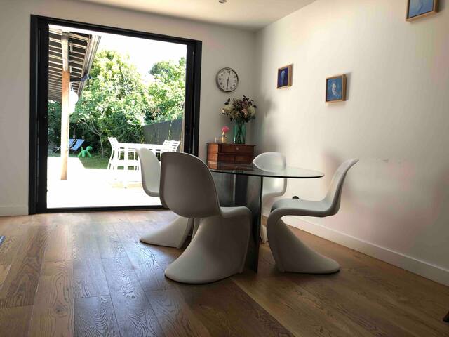 Bordeaux : Maison de ville avec piscine au calme gallery image 4