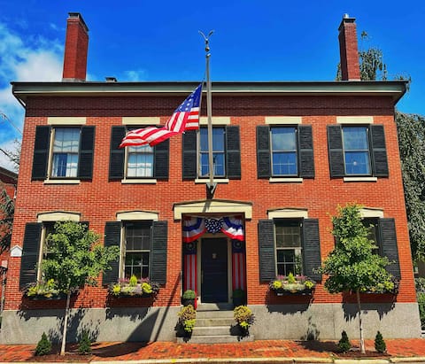 The Mason Suite of Salem