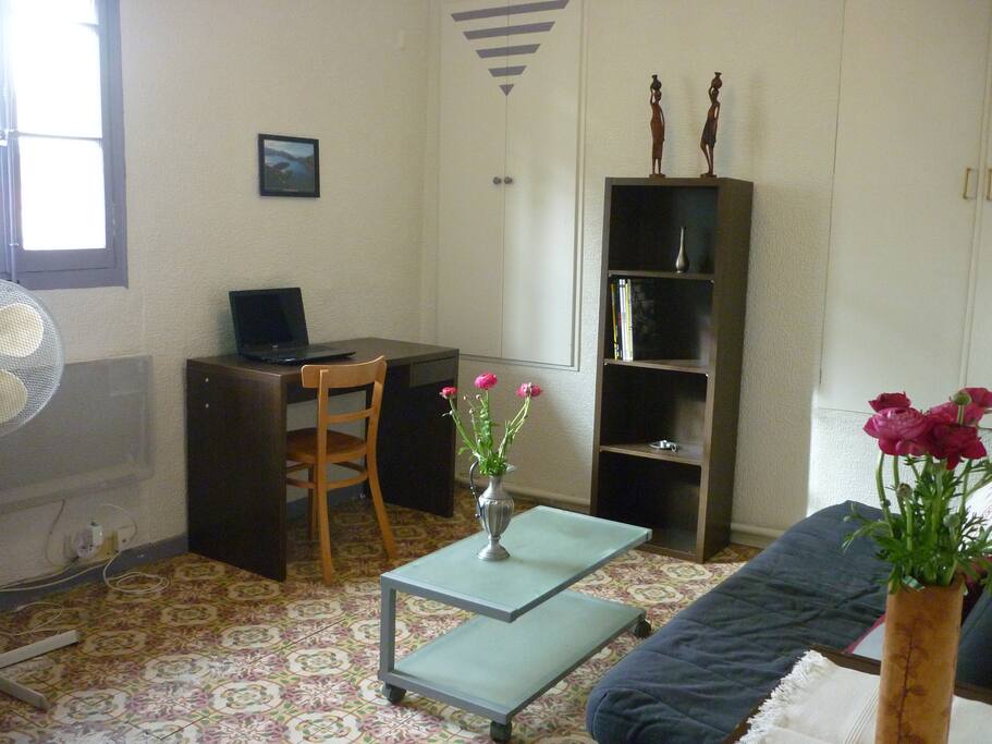 grande chambre vue depuis la porte