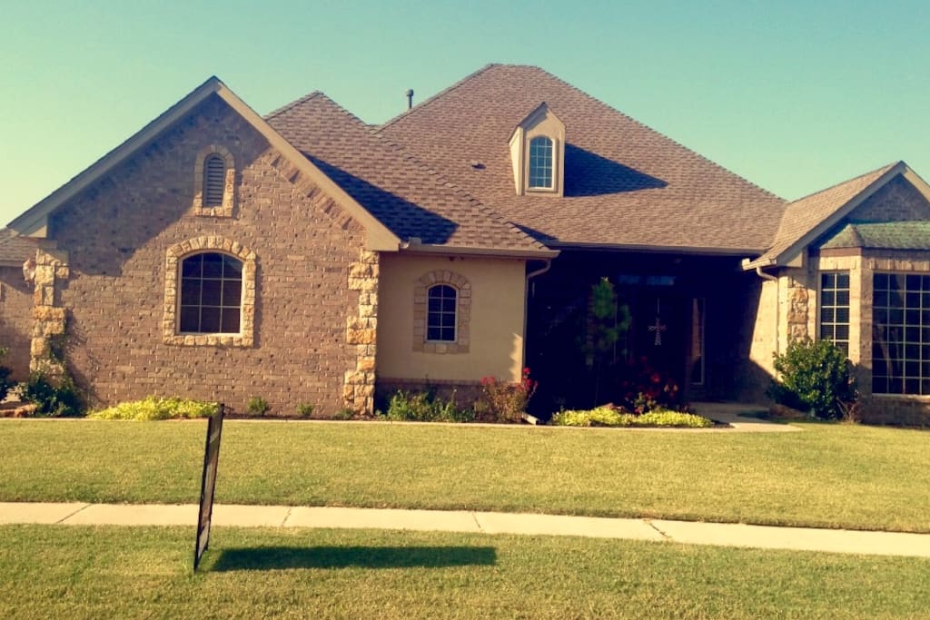 Beautiful house in a safe and quiet neighborhood.