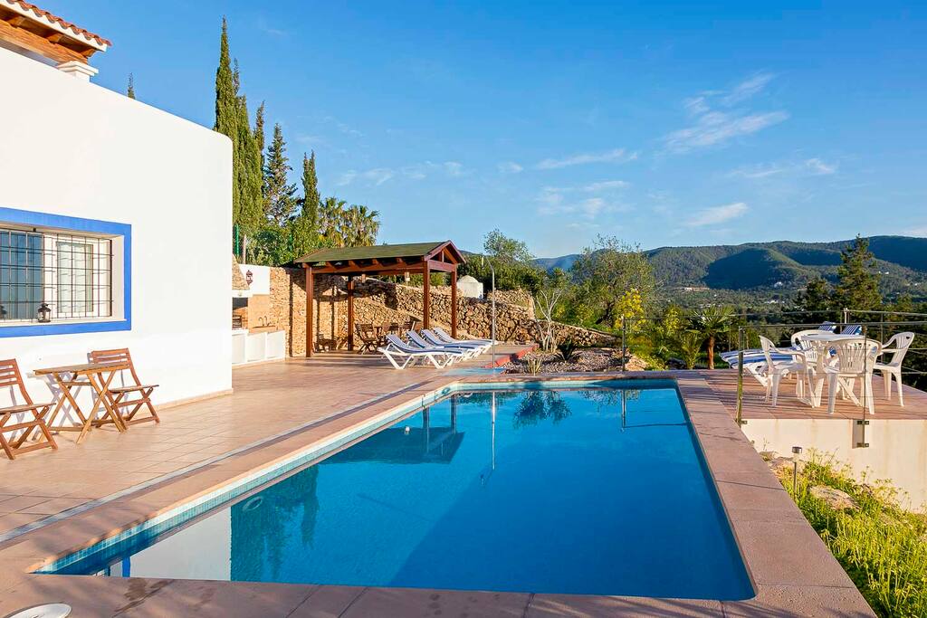 Private pool