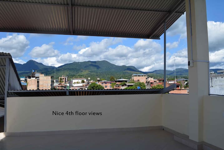 Cozy Room Tarapoto, Air, Hot Water, Wifi, 2 guests