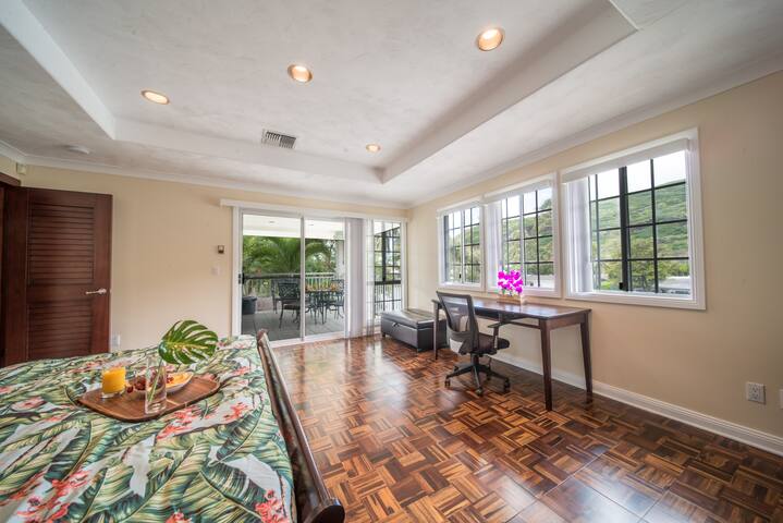 Family Hawaiian Paradise on Marina Top Level