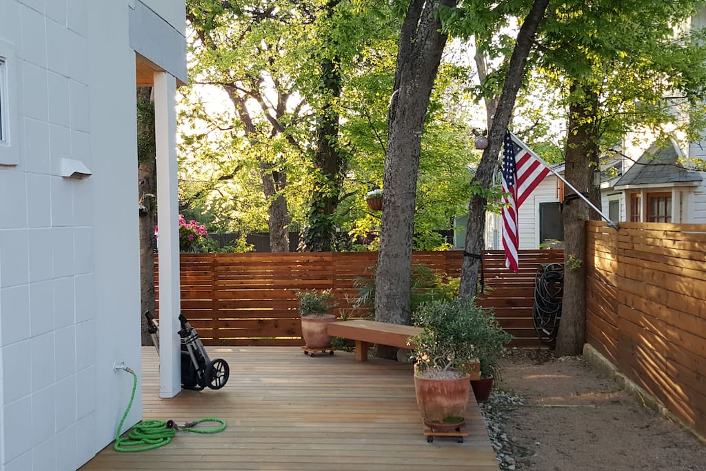 Outdoor deck
