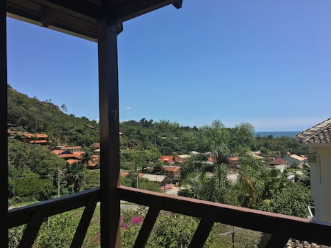 Anúncio popular: House overlooking nature and the sea in Porto Belo em Porto Belo