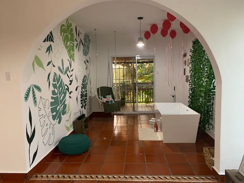 Buyé Tropical Suite