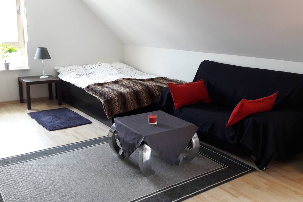 Ihr Zimmer/ your room