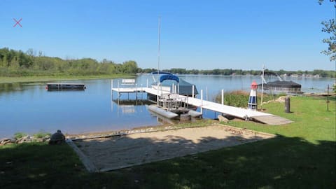 Cozy lakefront cottage in the ❤️ of Amish country!
