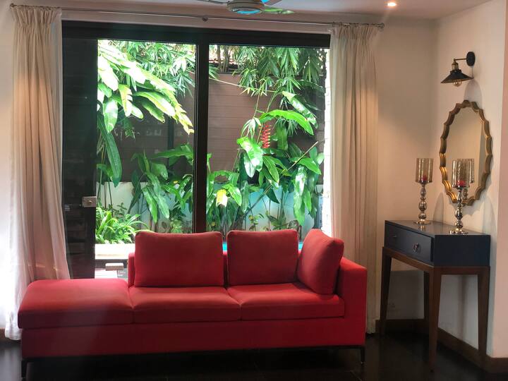Living room image 3