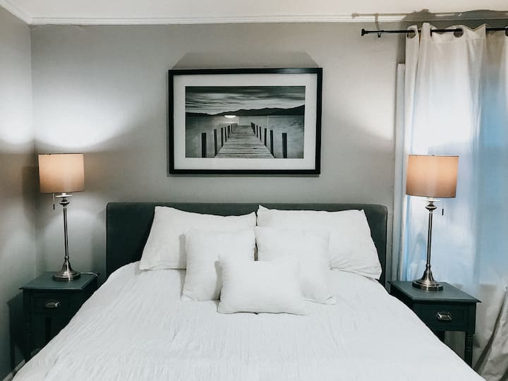 Perfect Stay For A Midtown Getaway!! 1 Bed/1 Bath - Sacramento, CA