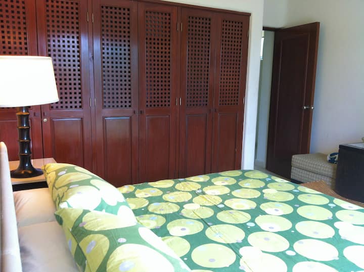 Dhoma 1 me krevat dopio "king".