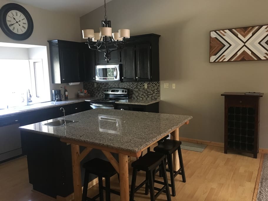 The kitchen island hang out