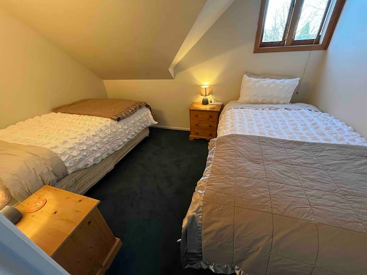 Single mbili za mfalme (ghorofani)