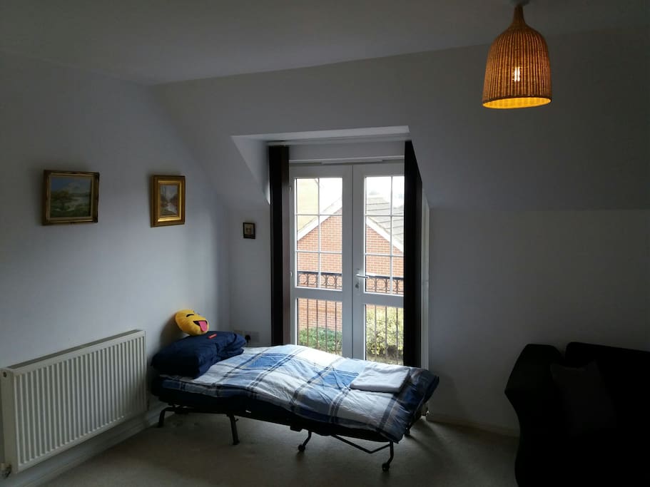 Extra bed for 3rd person in living space
