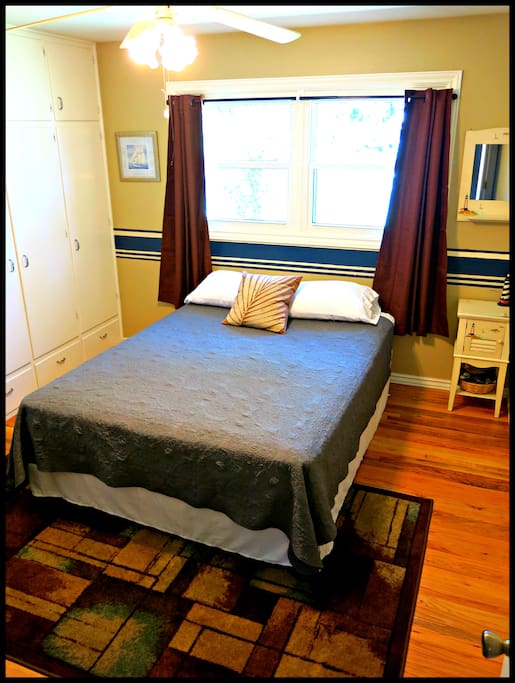 Queen Bedroom