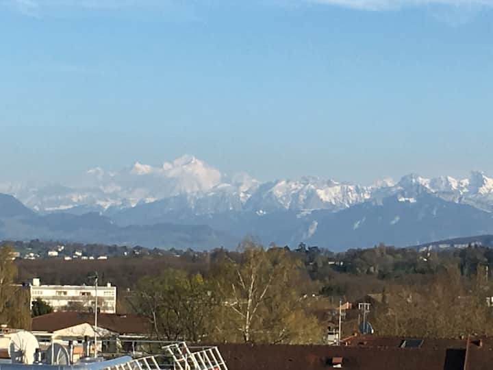 Modern apartment near Geneva Apartments for Rent in FerneyVoltaire
