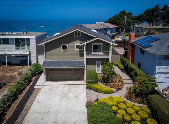 Relaxing Getaway with Breathtaking Ocean Views gallery image 2