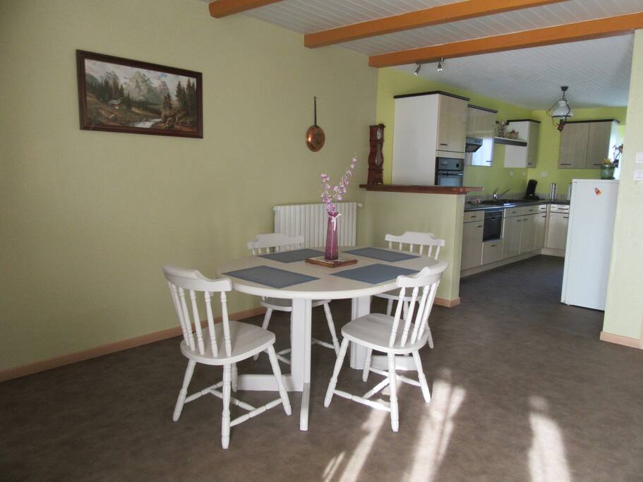 Salle à manger / cuisine
