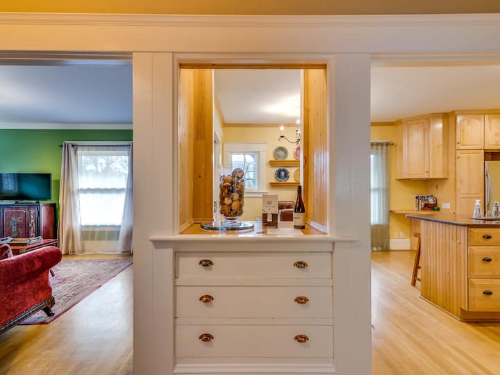 Beautiful Apt Near City Center! - Hazelwood - Portland