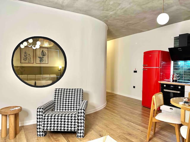 Glamorous Flat in Cihangir