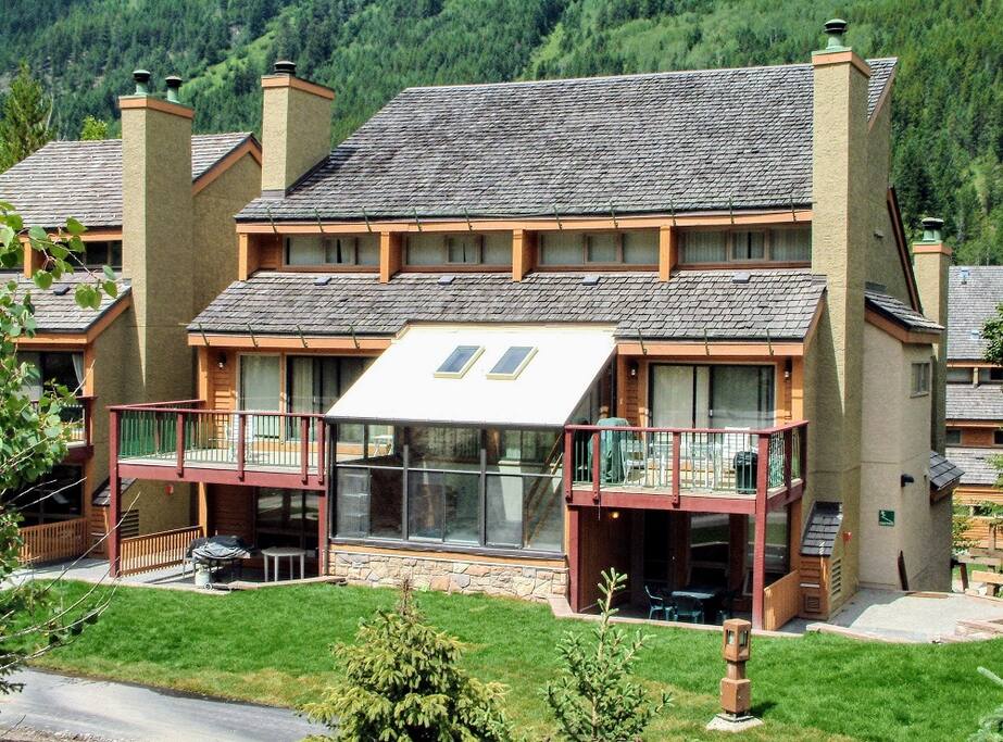 Exterior Summer