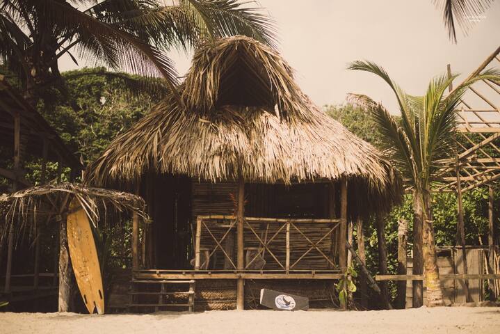 Cabaña el Nidito at the beachfront