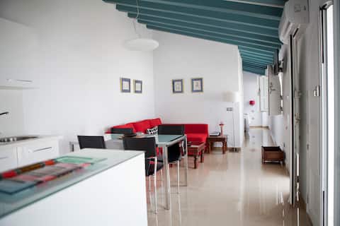 Propiedad de Airbnb exitosa: PALACE HOUSE, LARGE TERRACE WITH VIEWS OF THE GIRALDA en Santa Cruz