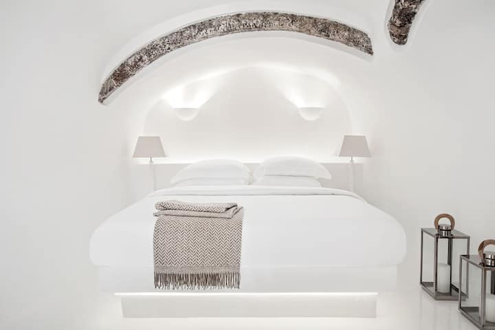 Erossea Villa / Villa مستوى غرفة النوم الرئيسية 1