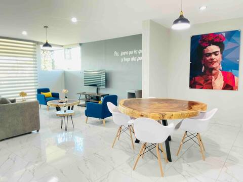 Apartment with third floor deck