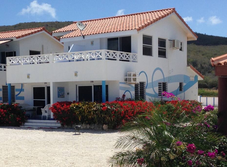 Newly renovated, upgraded and expanded, our 2-story, oceanfront townhome is perched on a plateau 40 feet above the sea. We think it's the best location on the resort -- perfect for wining, dining and blazing sunset skies.
