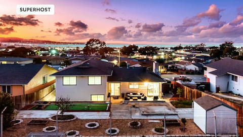 *Large Monterey Bay house close to Aquarium, Golf