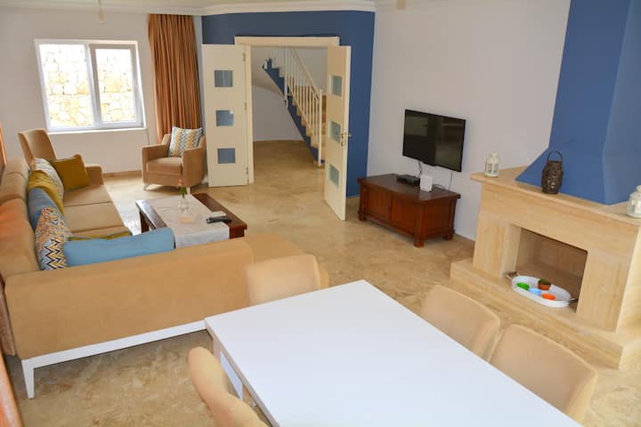ÖZel Havuzlu -6 Kişilik Bahçeli Villa No 3 - Kaş
