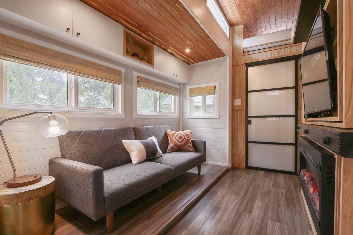 SerendipTiny House of Zen - As Seen on Netflix TV! - Tiny houses for ...