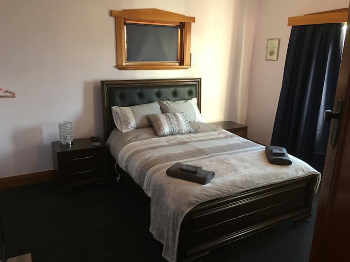 غرفة النوم 1