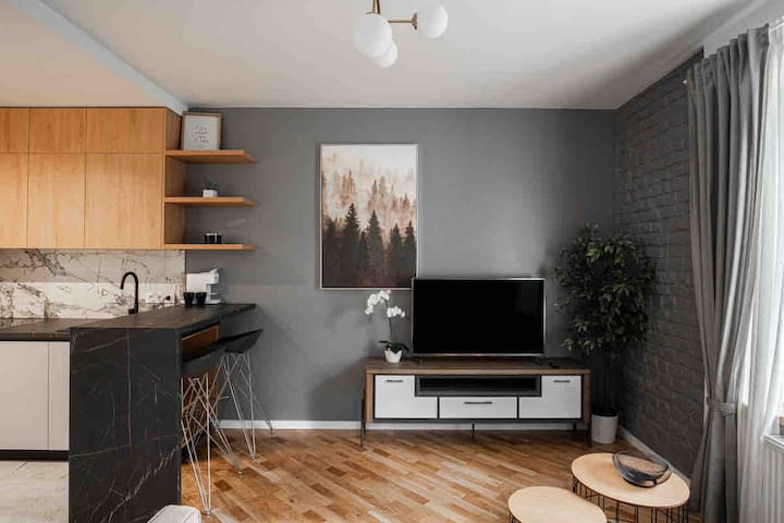 Homly - Designed to Perfection managed Airbnb listing 3