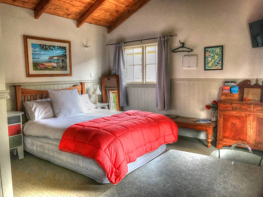 Luxury Queen Bed