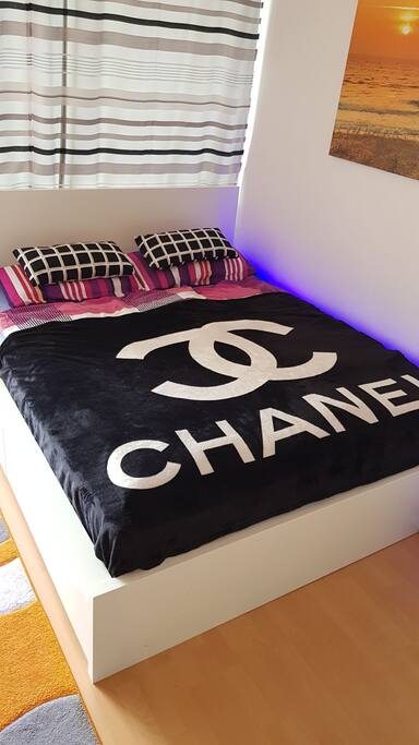 Bett