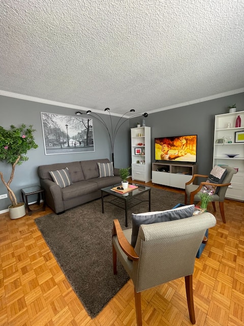 Top Airbnb: Condo in Kensington in Hillhurst