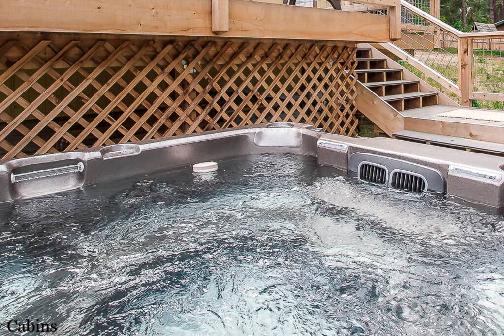 Private hot tub under the stars